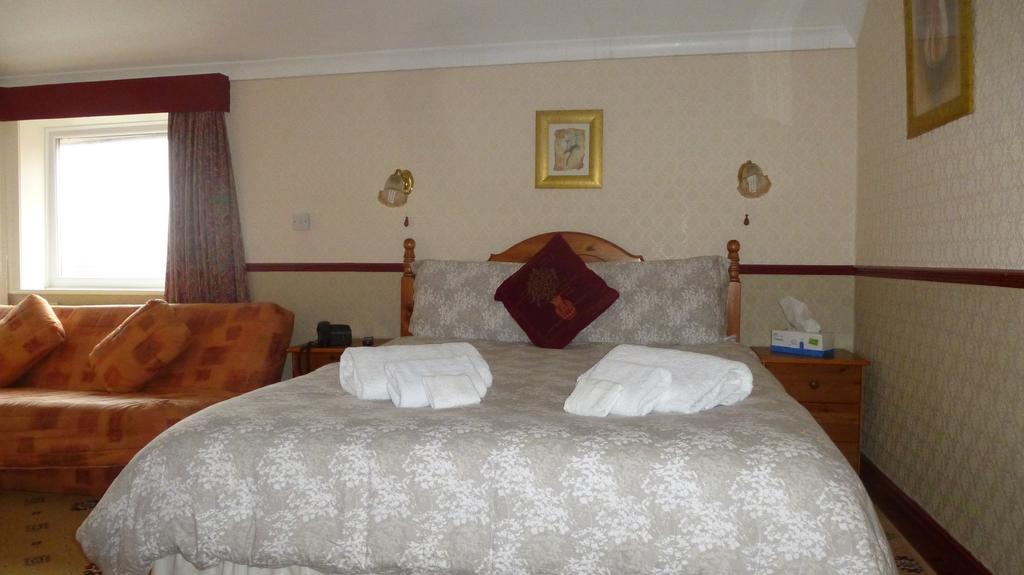 Whitehall Guest House Colwyn Bay Dış mekan fotoğraf