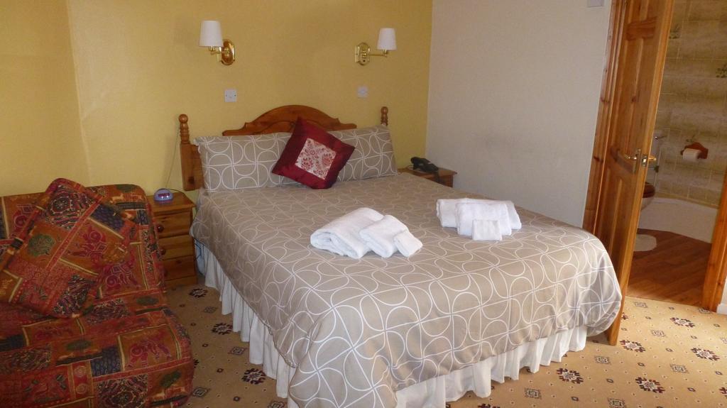 Whitehall Guest House Colwyn Bay Dış mekan fotoğraf