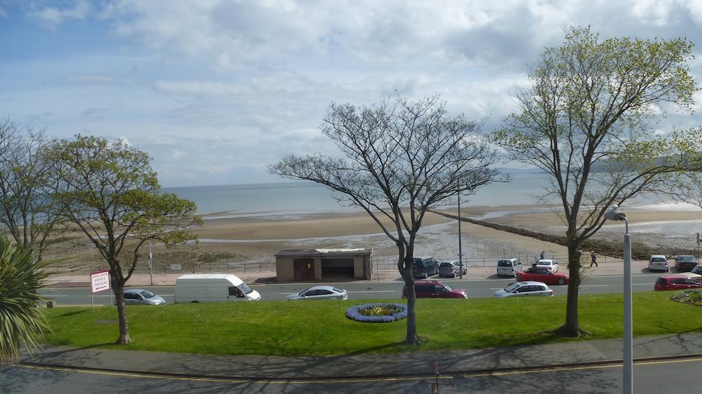 Whitehall Guest House Colwyn Bay Oda fotoğraf