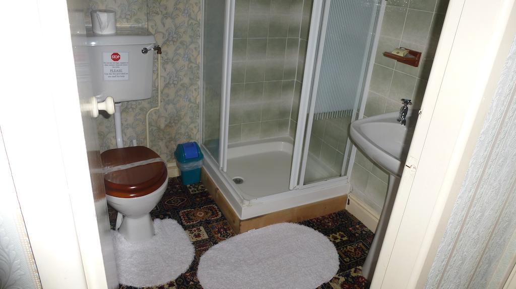 Whitehall Guest House Colwyn Bay Oda fotoğraf